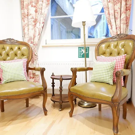 Appartamento Zentral Im Herzen Der Altstadt Tubinga