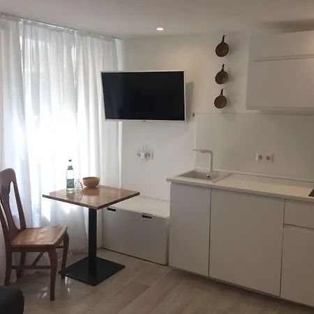 Zentral Im Herzen Der Altstadt * توبنجن