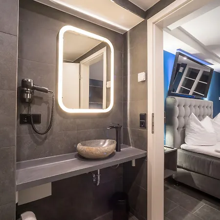 Zentral Im Herzen Der Altstadt توبنجن