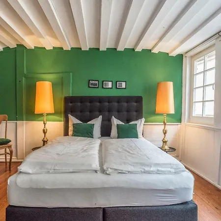 Apartment Zentral Im Herzen Der Altstadt Tuebingen